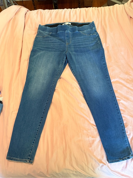 Old Navy Denim - Old Navy Rockstar Jeggings 18W Whiskers